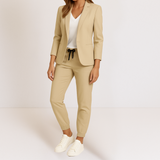 Beatriz | Elegancia Moderna en un Conjunto Confortable