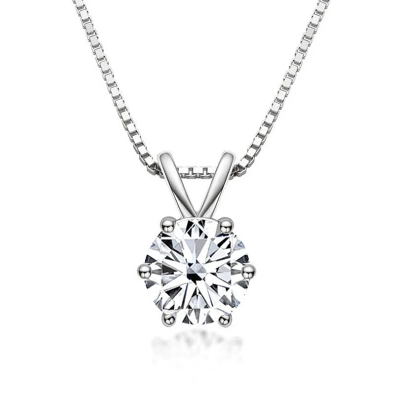 "Elegancki Naszyjnik Solitaire z Moissanitem" can be rewritten as "Stylowy Naszyjnik Solitaire z Moissanitem".
